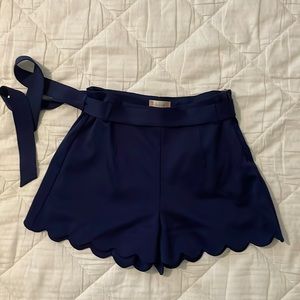 Altar’d state scallop hem shorts size medium